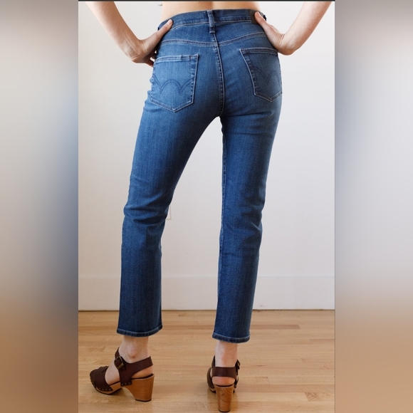 EDWIN Elin Crop Jean In Tempest Size 32 Medium Wash NEW! - Picture 1 of 17